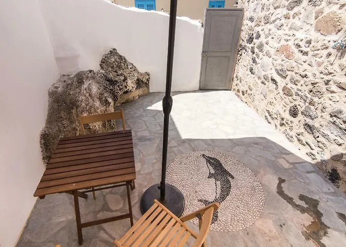 Nisyros Views Feriehus