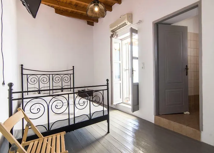 Nisyros Views * Mandrákion