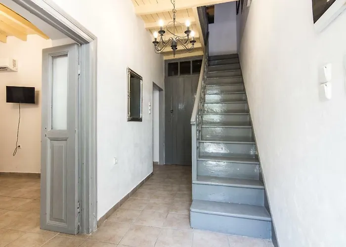 Nisyros Views * Mandrákion