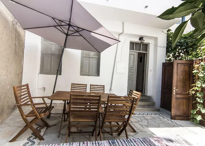 Nisyros Views Mandrákion